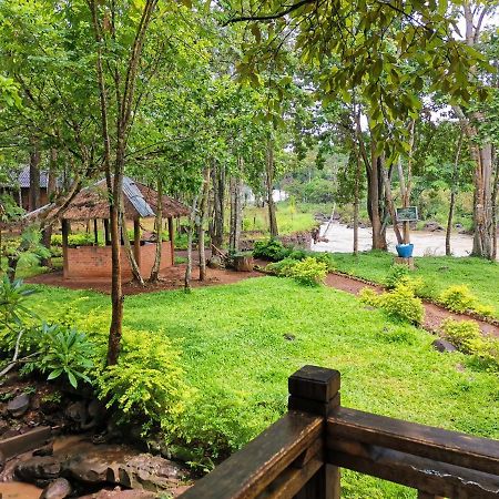 Tadlo Lodge Beng Bagian luar foto