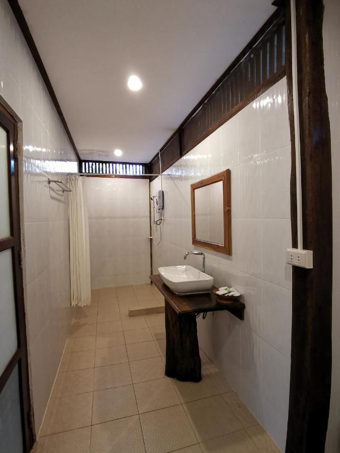 Tadlo Lodge Beng Bagian luar foto