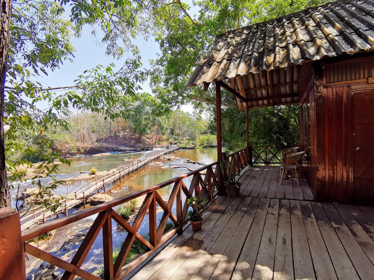 Tadlo Lodge Beng Bagian luar foto