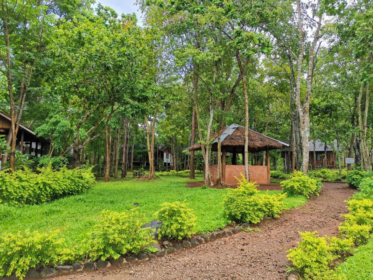 Tadlo Lodge Beng Bagian luar foto