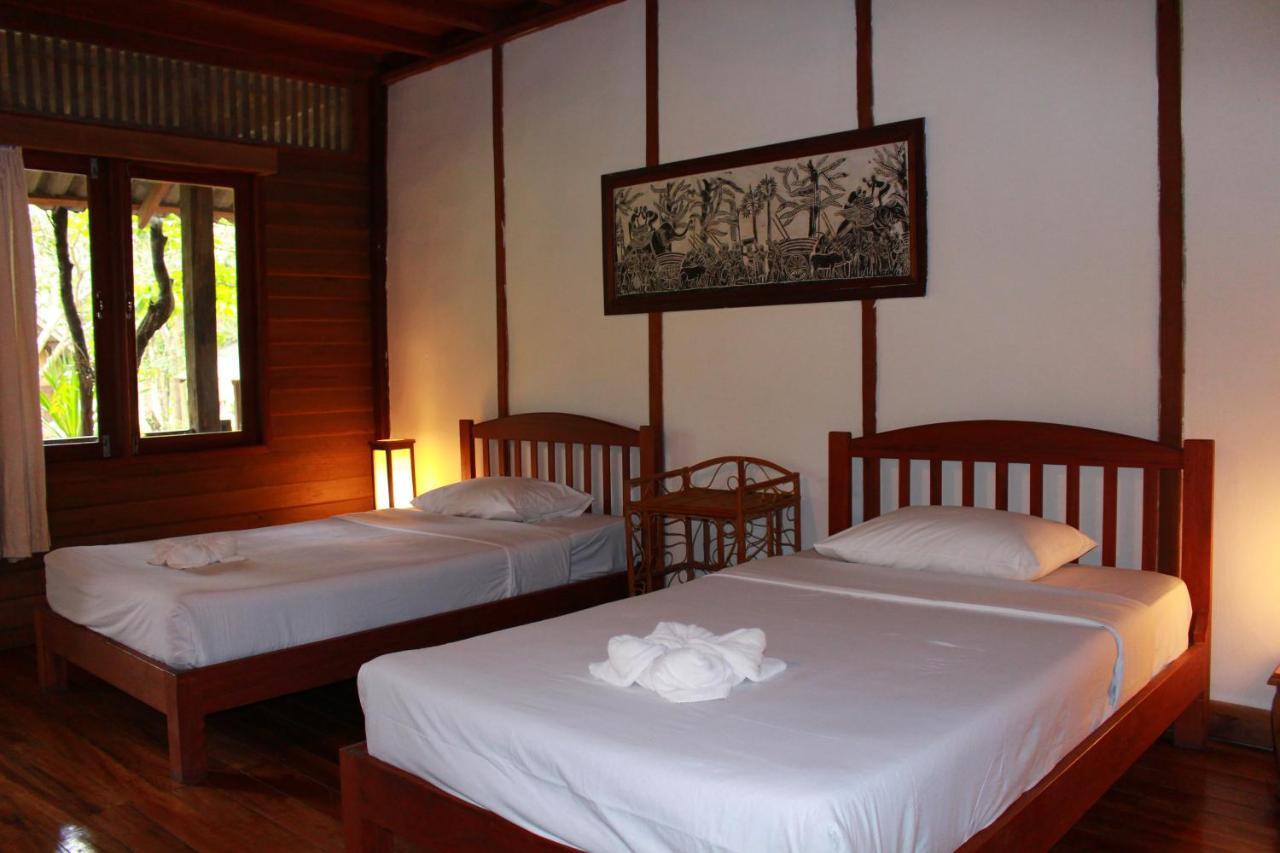 Tadlo Lodge Beng Bagian luar foto
