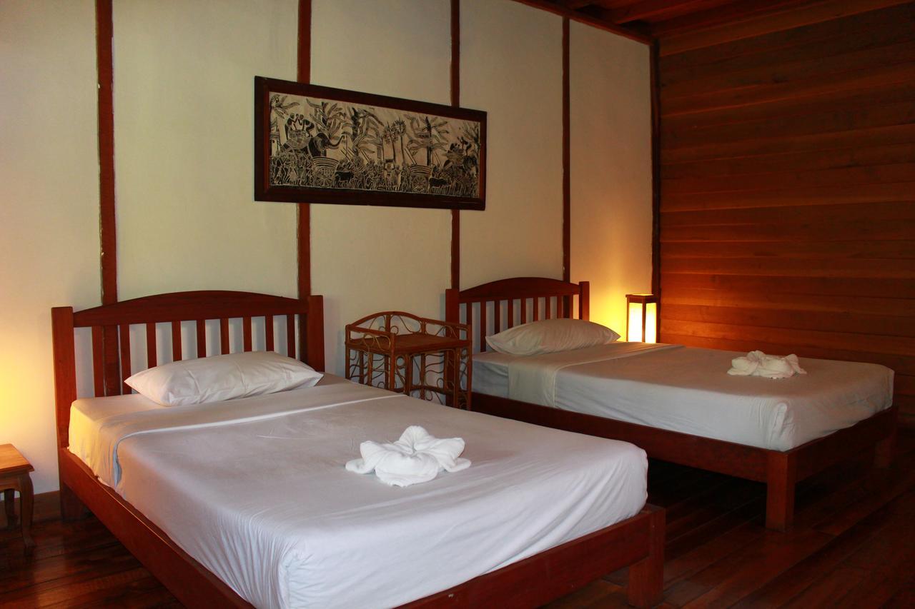Tadlo Lodge Beng Bagian luar foto