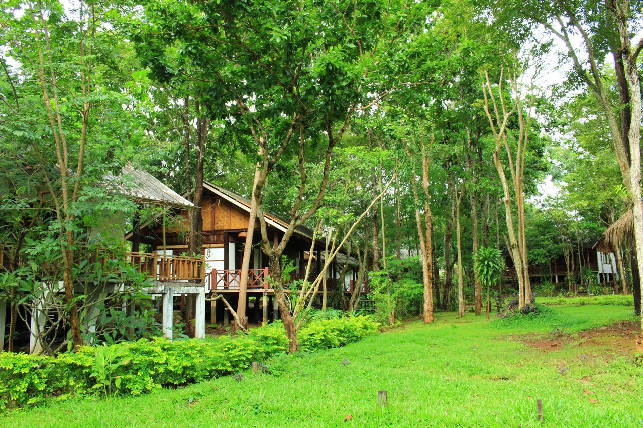 Tadlo Lodge Beng Bagian luar foto