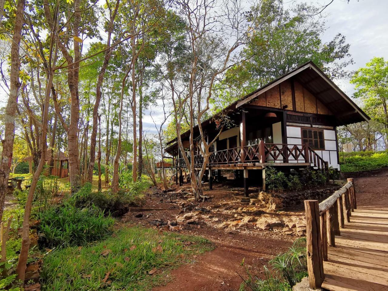 Tadlo Lodge Beng Bagian luar foto